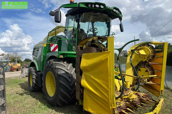 John Deere 8400 Самоходный кормоуборочный комбайн 160 000 €