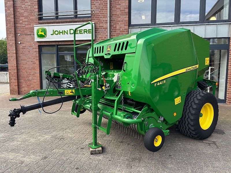 John Deere F441R Πρέσσα 23.950 €