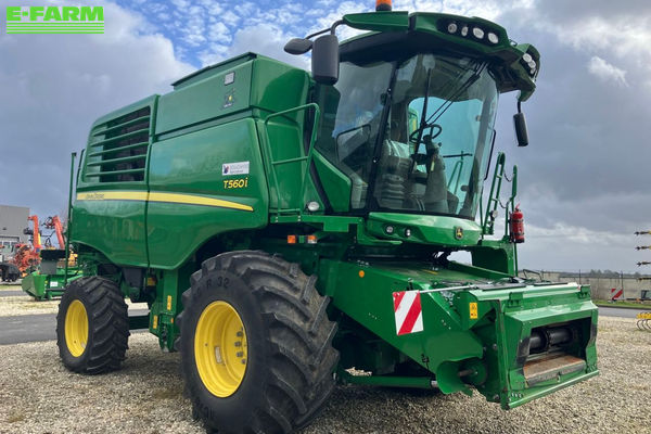 John Deere T 560i Combine harvester €230,000