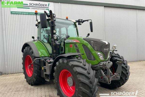 Fendt 724 Vario Profi Plus Tractor €129,885