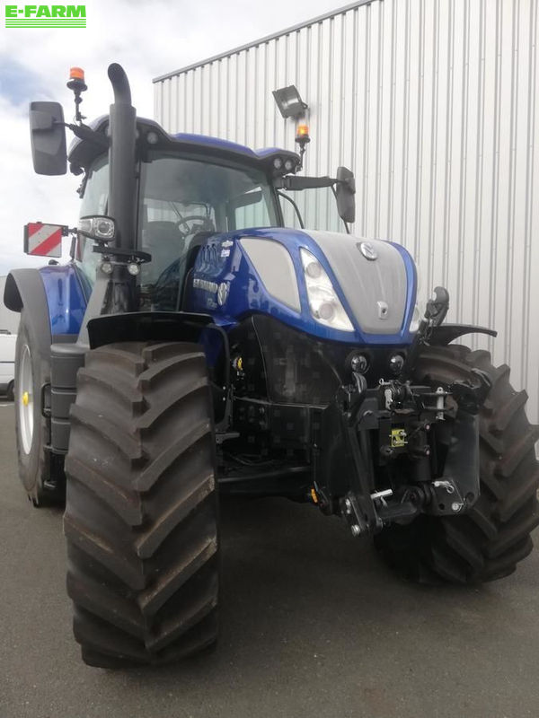 New Holland T7.300 AC Tractor €212,900