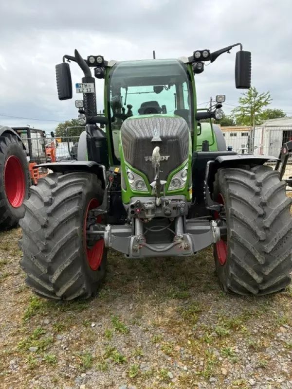 Fendt 724 Vario Profi Plus Tractor €189,900