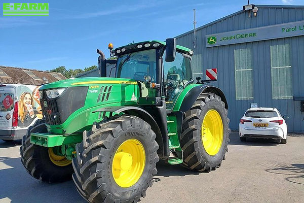 John Deere 6215 R Traktor 113.778 €