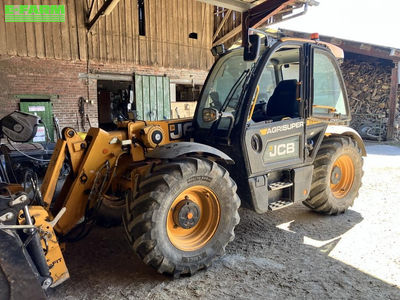 E-FARM: JCB 532-70 AGRI Super - Telehandler - id CLVVH4M - €79,000 - Year of construction: 2023 - Engine hours: 1,550,Engine power (HP): 130,France