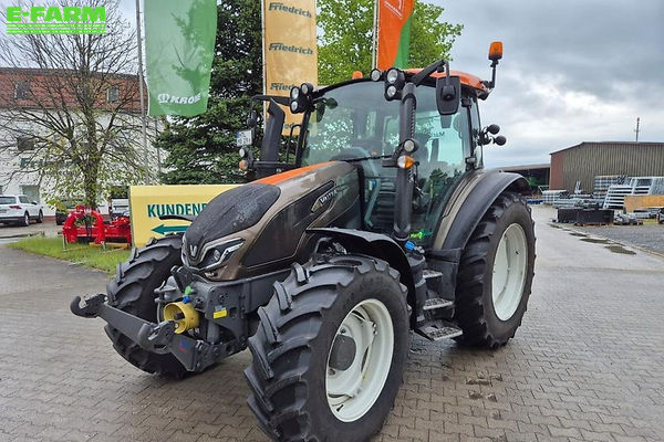 Valtra G 115 H Tractor €57,000