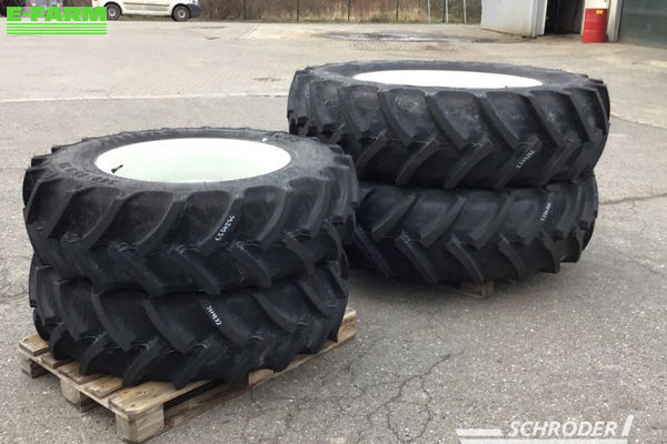 Mitas 2x 340/85 r28 / 2x 420/85 r38 Wheel and track €6,500