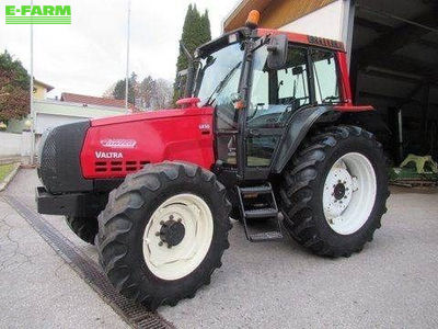 E-FARM: Valtra 6850 - Tractor - id 7N2AGNF - €39,000 - Year of construction: 1999 - Engine hours: 19,000,Engine power (HP): 120,Austria