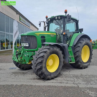 E-FARM: John Deere 7530 Premium - Tractor - id WS2YWNG - €43,000 - Year of construction: 2011 - Engine hours: 16,232,Engine power (HP): 216,Italy