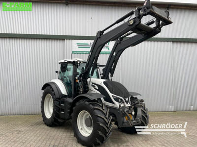 E-FARM: Valtra T 174 ED SmartTouch - Tractor - id 5SICGYK - €76,885 - Year of construction: 2021 - Engine hours: 5,656,Engine power (HP): 177,Germany