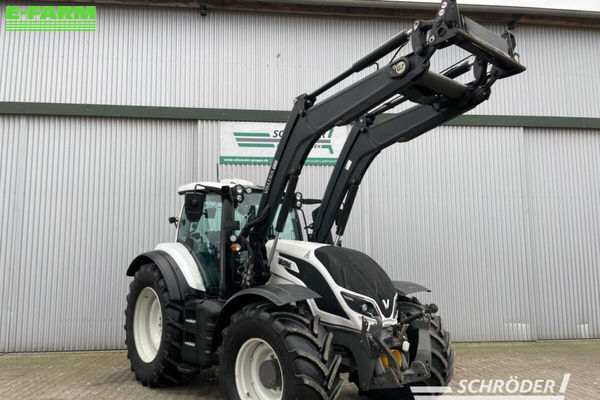 Valtra T 174 ED SmartTouch Tractor €76,885