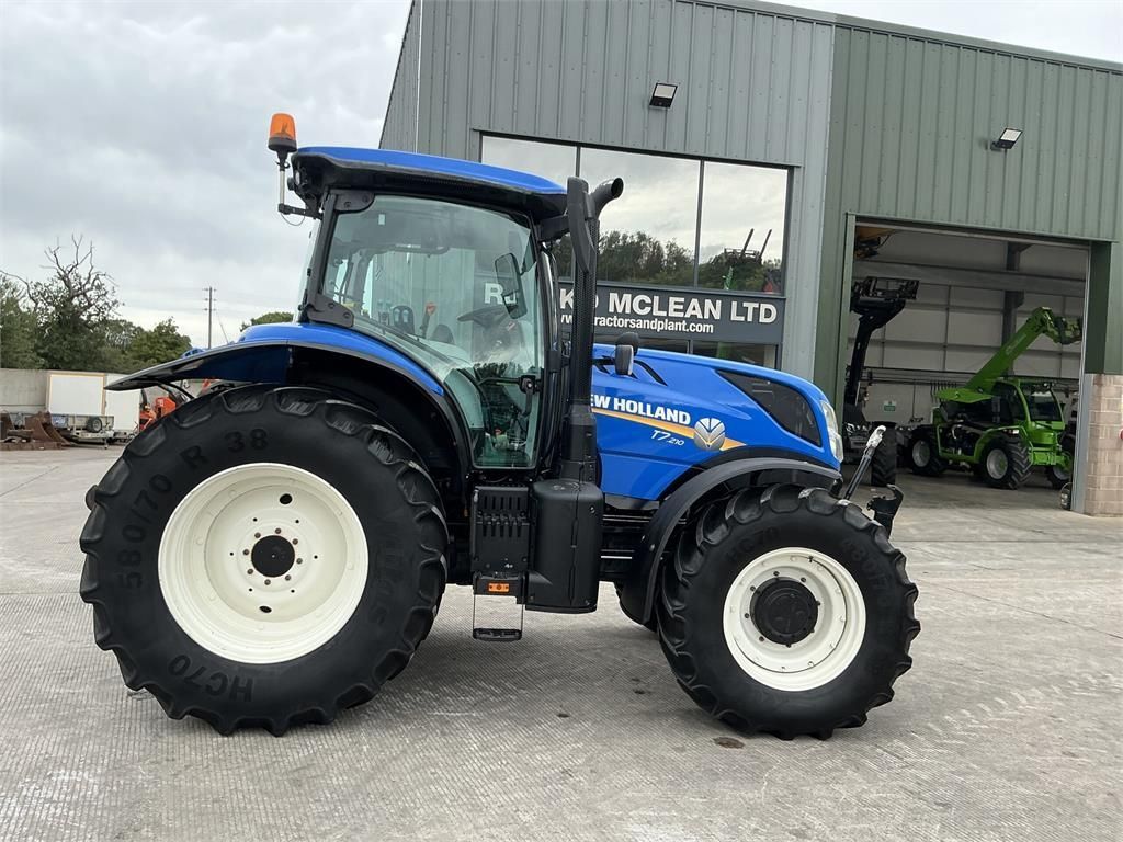 New Holland T7.210 Tractor €63,500