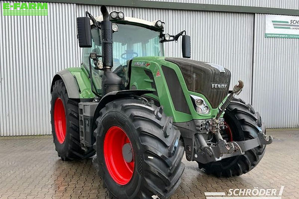 Fendt 826 Vario Profi Plus Tractor €69,885