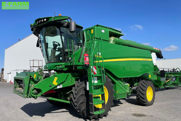 John Deere T 560 Combine harvester €265,000