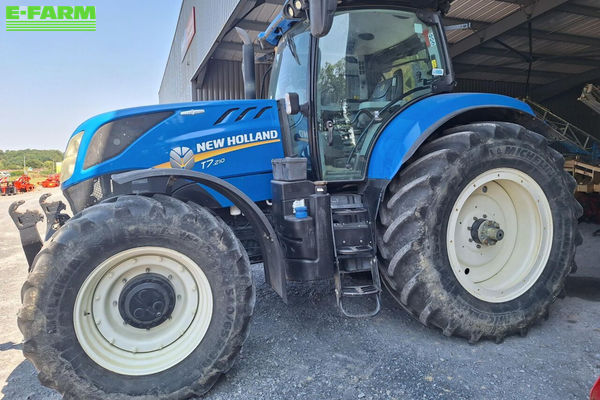 New Holland T7.210 Tractor €68,000