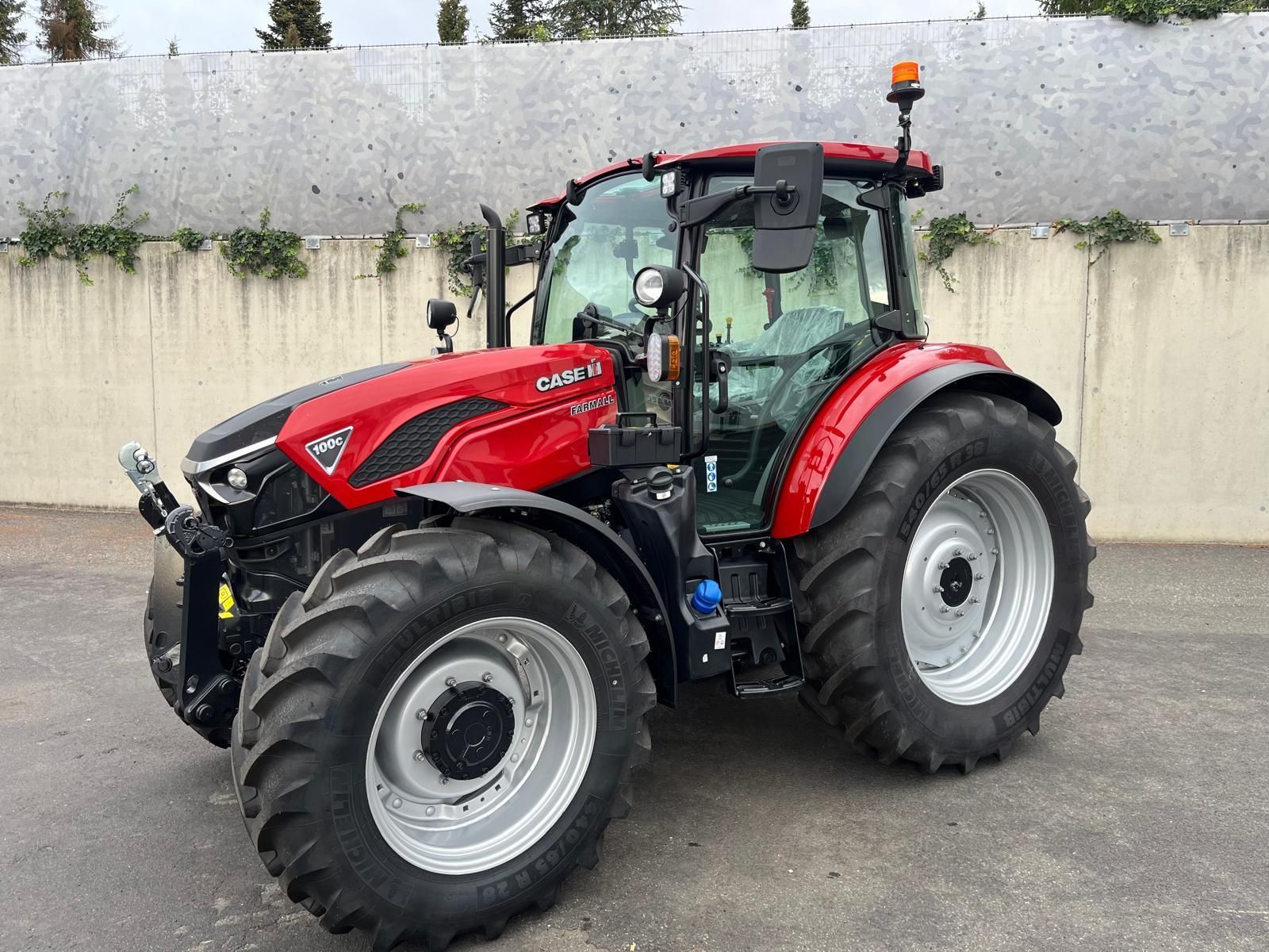 Case IH Farmall 100 C Tractor €63,250