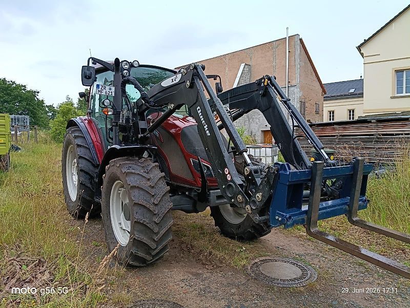 Valtra A 114 Tractor €50,000