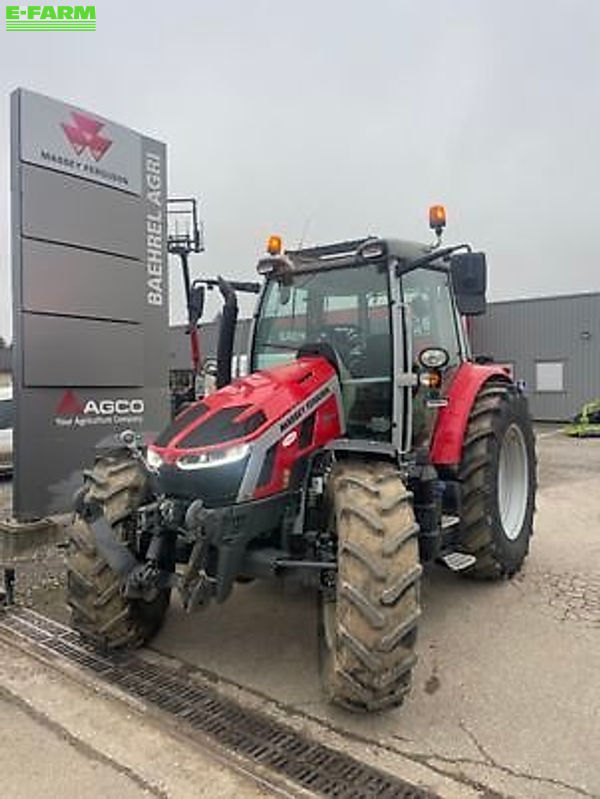 Massey Ferguson 6S.135 Tractor €92,900