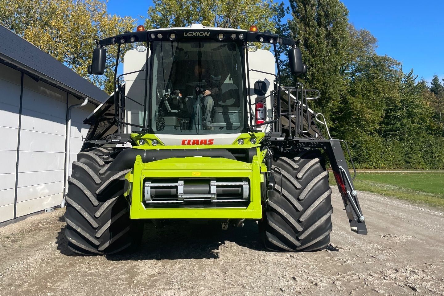 Claas Lexion 6900 Combine harvester €252,583