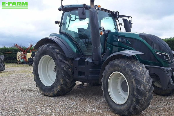 Valtra T 154 Tractor €45,000