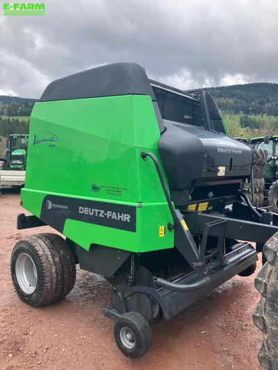 E-FARM: Deutz-Fahr VariMaster 560 - Baler - id LVZCVQZ - €16,000 - Year of construction: 2009 - Total number of bales produced: 14,168,France