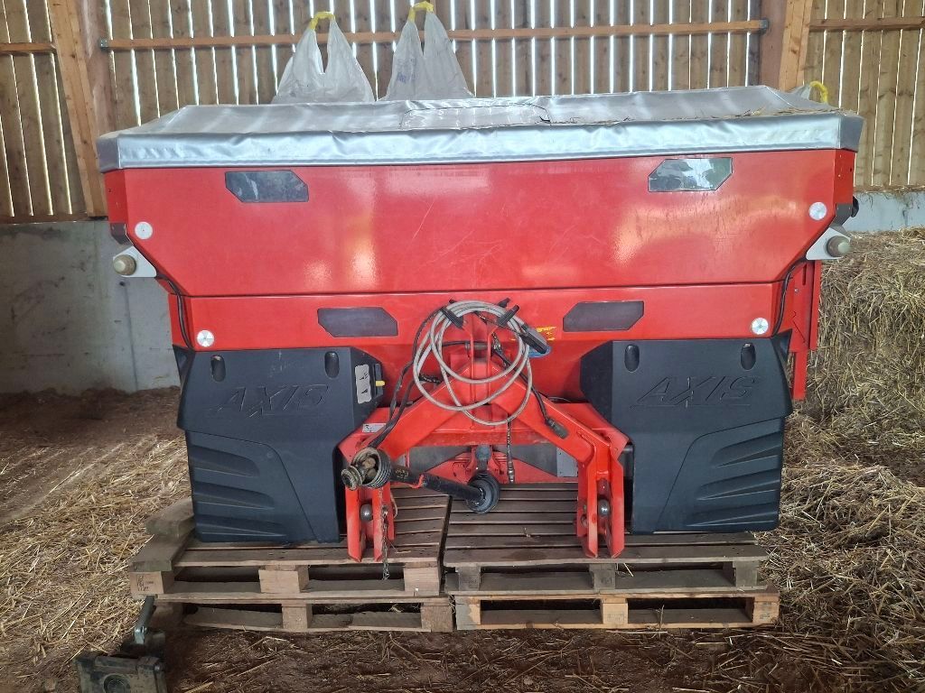 Kuhn axis 40.1 Fertiliser spreader €7,500