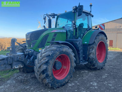 E-FARM: Fendt 720 Vario - Tractor - id DWM8JC9 - €109,000 - Year of construction: 2020 - Engine hours: 3,300,Engine power (HP): 200,France
