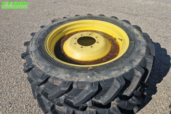 MICHELIN 320/90R50 & 320/85R34 Wheel and track €4,333