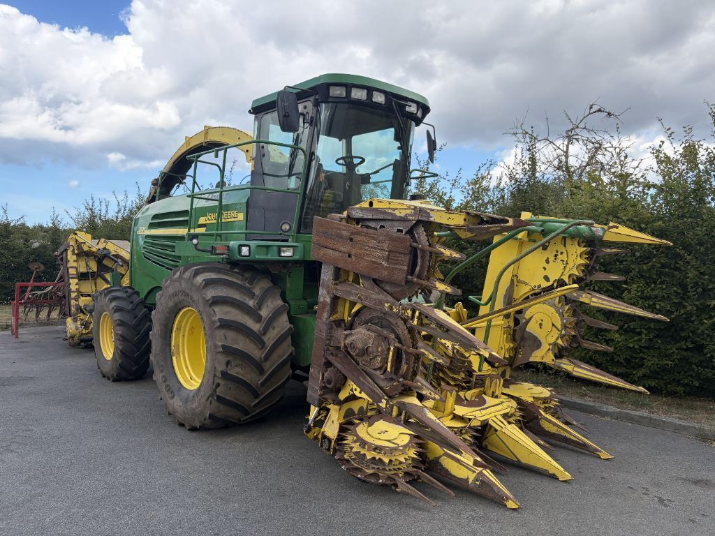 John Deere 7500 Самоходный кормоуборочный комбайн 36 000 €