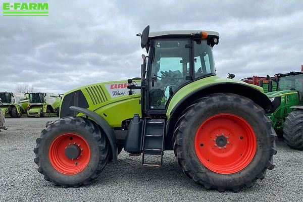 Claas Axion 810 Tractor €49,000