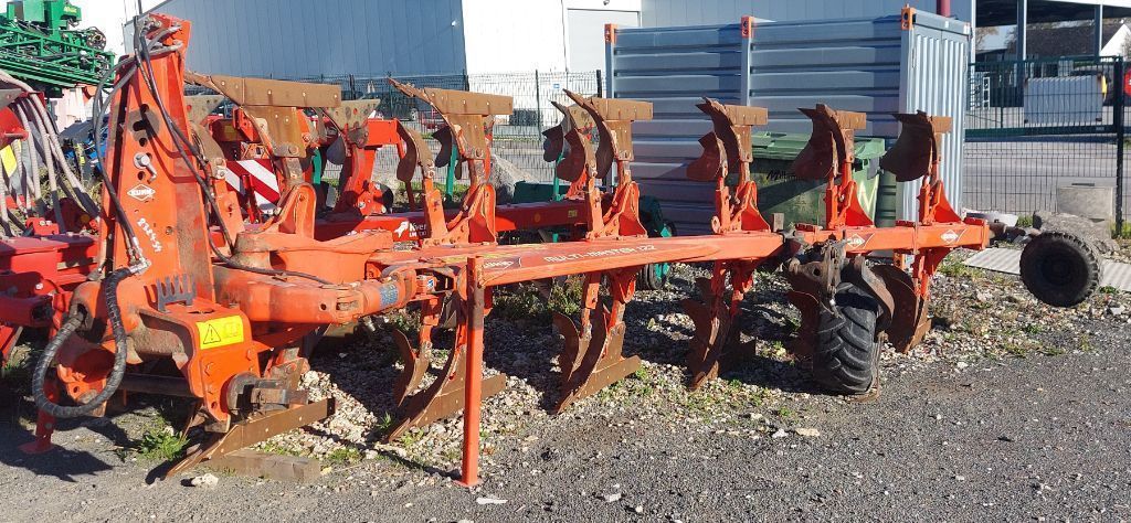 Kuhn multimaster 122 Plough €8,500