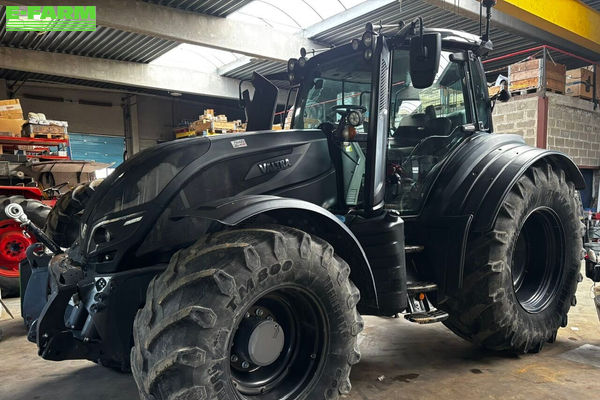 Valtra T 214 Tractor €63,000