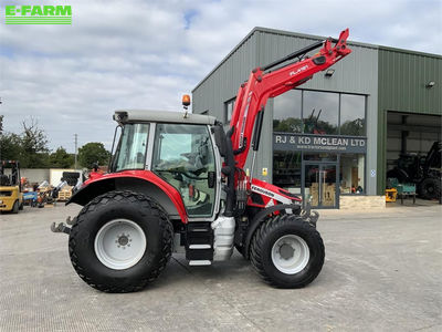 E-FARM: Massey Ferguson 5S.125 - Tractor - id DHRVFCZ - €65,000 - Year of construction: 2023 - Engine hours: 754,Engine power (HP): 123,United Kingdom