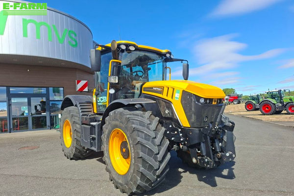 JCB Fastrac 4220 iCON Tractor €150,000