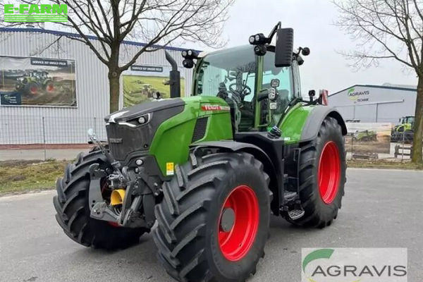 Fendt 724 Vario Profi Plus Tractor €222,000