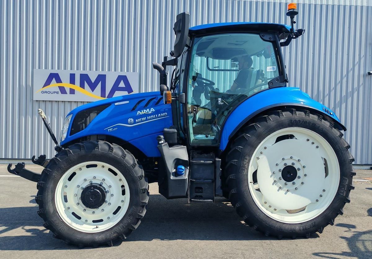 New Holland T5.120 Tractor €99,000