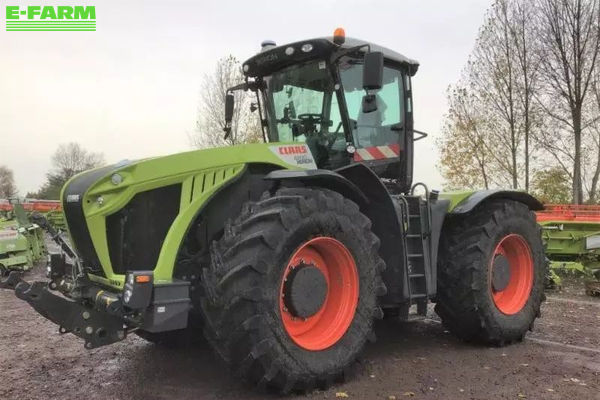 Claas Xerion 4200 Trac VC Tractor