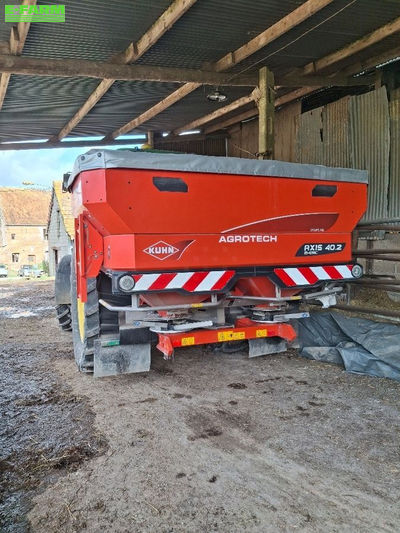 E-FARM: Kuhn axis 40.2 m-emc ipro - Fertiliser spreader - id WPZRLEV - €11,000 - Year of construction: 2019 - France