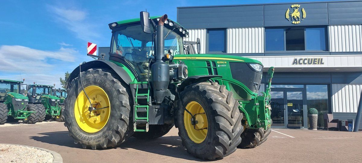 John Deere 6230 R Tractor €110,000