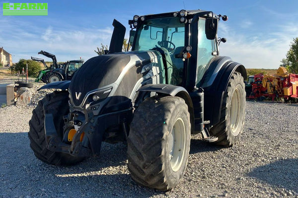 Valtra T 174 Tractor €78,000