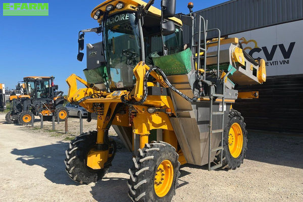 GREGOIRE BESSON g4.220 Grape harvester €46,500