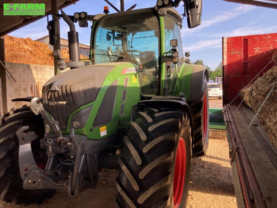 E-FARM: Fendt 514 Vario - Tractor - id USBHJ46 - €82,000 - Year of construction: 2020 - Engine hours: 3,500,France