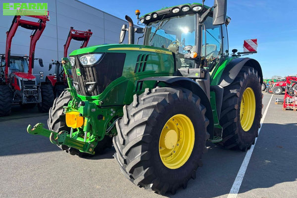 John Deere 6215 R Traktor 112.000 €
