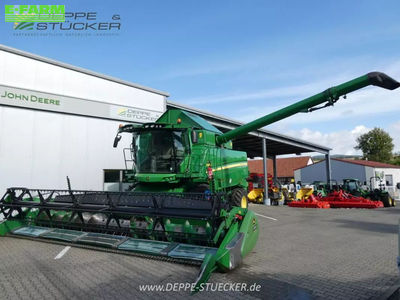 E-FARM: John Deere T 660 LL - Combine harvester - id 2GDUVKP - €169,000 - Year of construction: 2016 - Engine hours: 1,300,Engine power (HP): 335,Germany