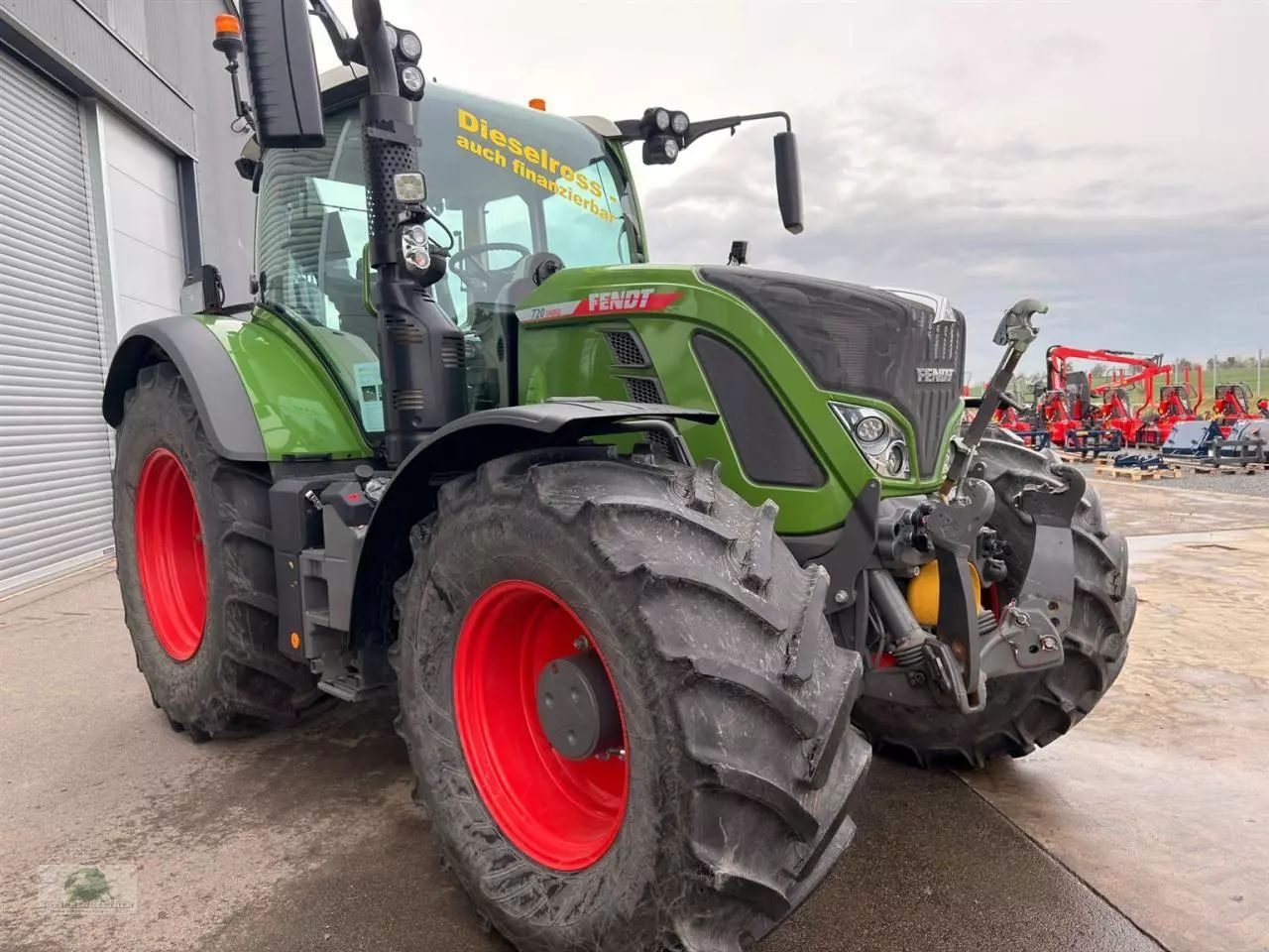 Fendt 720 Vario Profi Plus Tractor €159,000