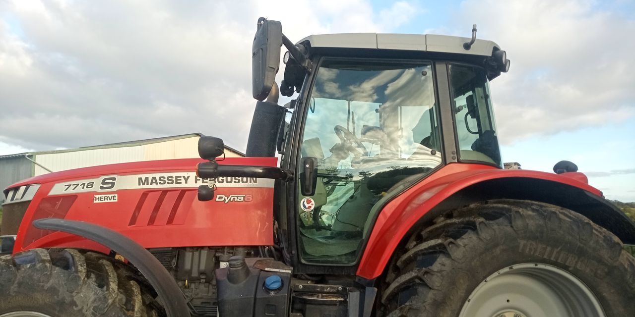 Massey Ferguson 7716 S Traktor 65.500 €