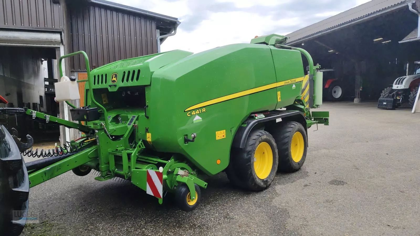 John Deere C441R Πρέσσα 55.000 €