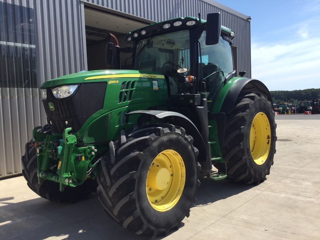 John Deere 6195 R Tractor €110,800