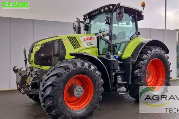 Claas Axion 850 Tractor €69,900
