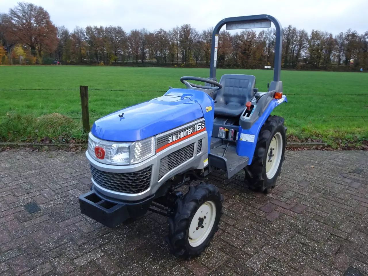 イセキ トラクター SIAL HUNTER 16S E-FARM: Iseki sial hunter 16s - Tractor - id PIWBS8F - Engine