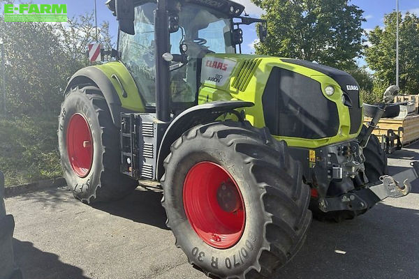 Claas Axion 810 Traktor 84.900 €